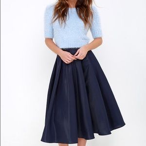 Lulus navy midi skirt in size small